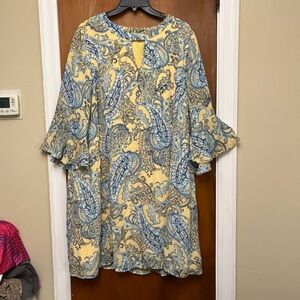 . Elegant Paisley Print Dress in Yellow and Blue. 20W